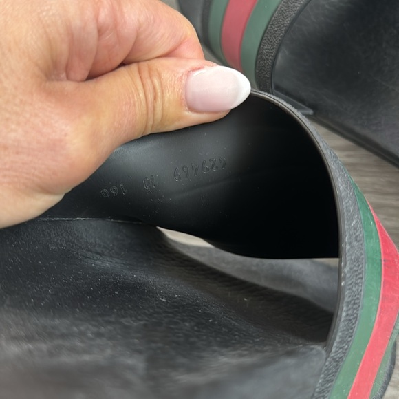 Gucci slides size 10 - Picture 6 of 7